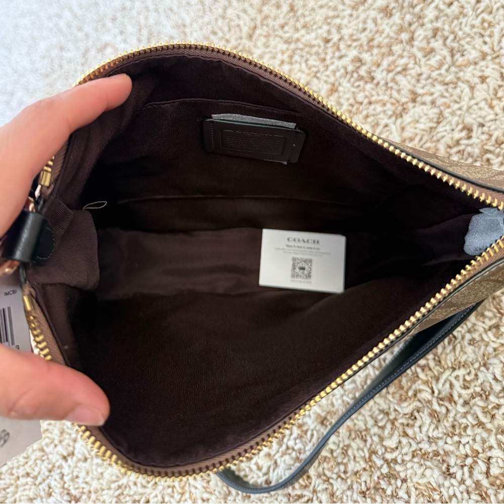 New, authentic Coach Signature Brown and Black crossbody bag - Picture 9 of 12
